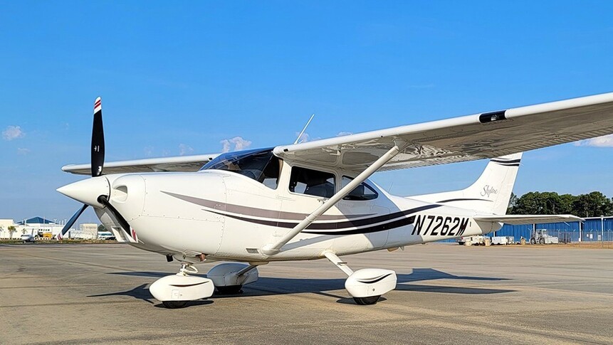 Cessna 182S Skylane Exterior